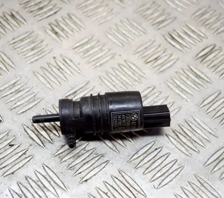 BMW 3 F30 F35 F31 Windscreen/windshield washer pump 13264011 3437380