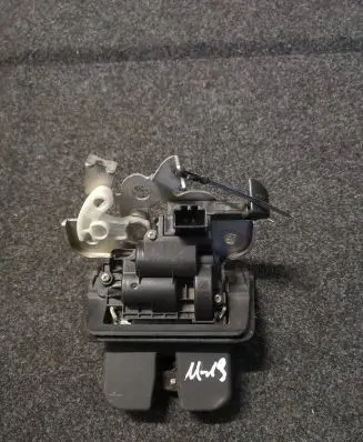 Audi A3 S3 8V Tailgate/trunk/boot lock/catch/latch 8R0827505 1958552506