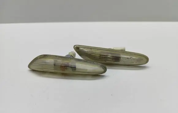 BMW 5 E60 E61 Front fender indicator light 6923920 69239203 7165741