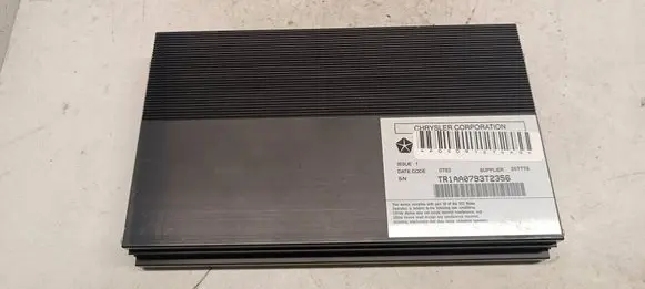 Jeep Grand Cherokee Sound amplifier 26777Q TR1AA079312356