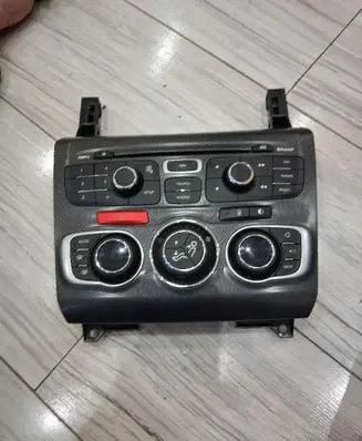 Citroen C4 II Head unit multimedia control 9666027577