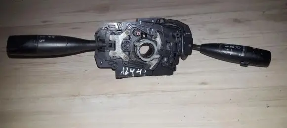 Mazda 626 Wiper turn signal indicator stalk/switch