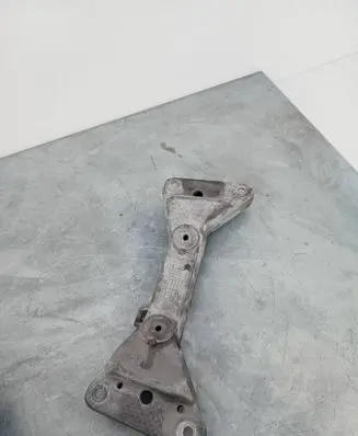 BMW 1 F20 F21 Gearbox mounting bracket 6796605 2231679660501 18574710