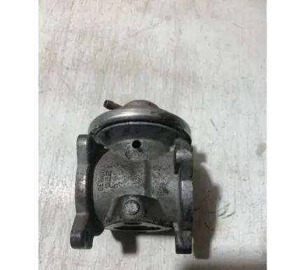 Volkswagen Polo IV 9N3 EGR valve 045129637A
