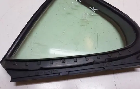 Lexus IS 220D-250-350 Rear vent window glass 