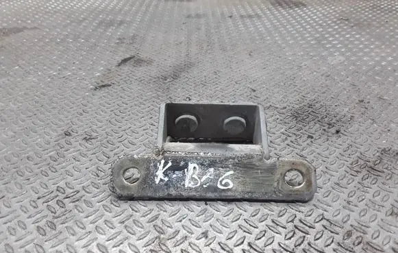 Nissan X-Trail T30 Tailgate/trunk/boot hinge