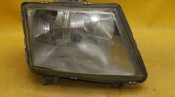 Mercedes-Benz Vito Viano W638 Headlight/headlamp