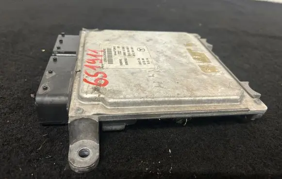 Mercedes-Benz C W204 Engine control unit/module A6519007500 28408654