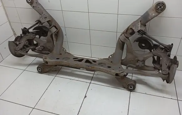 Audi A6 C7 Rear subframe 4G0505287 122315 4G0511305M