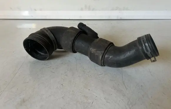 Volkswagen Transporter - Caravelle T5 Air intake hose/pipe 7H0129615