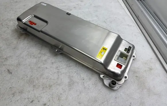Tesla Model Y Voltage converter/converter module 113555855A 151892000A JBL22298PZ515F