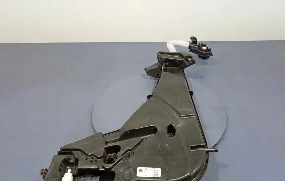 BMW X3 E83 Windshield washer fluid reservoir/tank 7399029