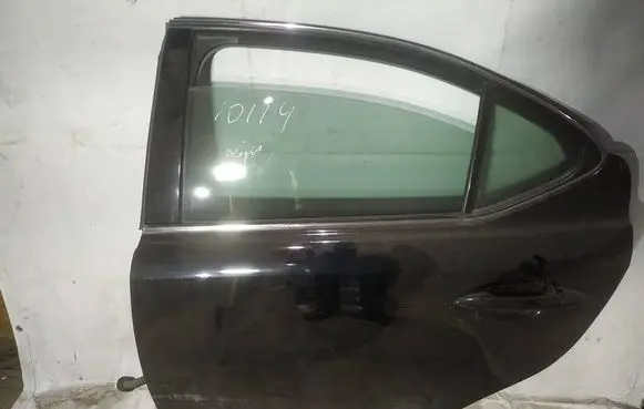Lexus IS 220D-250-350 Rear door juodos