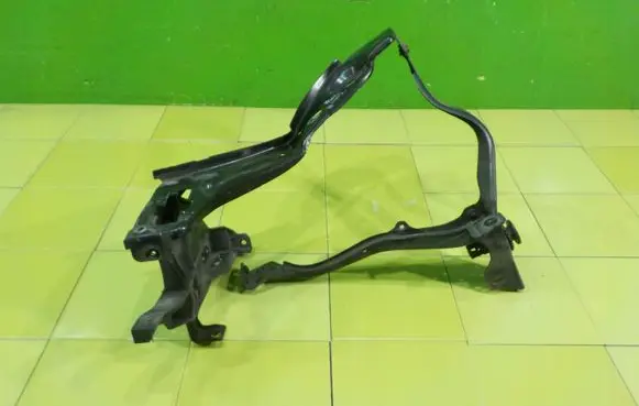 Mercedes-Benz E W212 Front side member 212620029 XP262
