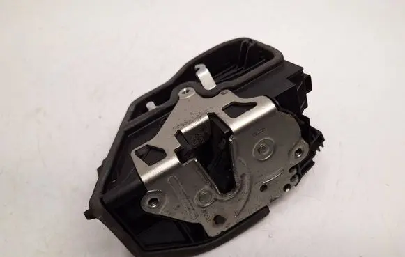 BMW 5 E60 E61 Front door lock 7202143 51217202143 51217059967