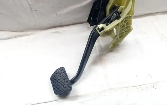 BMW X5 F15 Brake pedal 6770693 35116770693