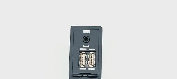 Lexus RX 450H USB socket connector 8619078010
