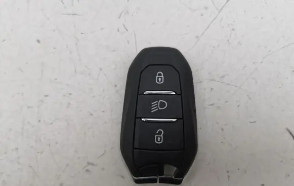 Citroen C4 III e-C4 Ignition key/card 9836956680