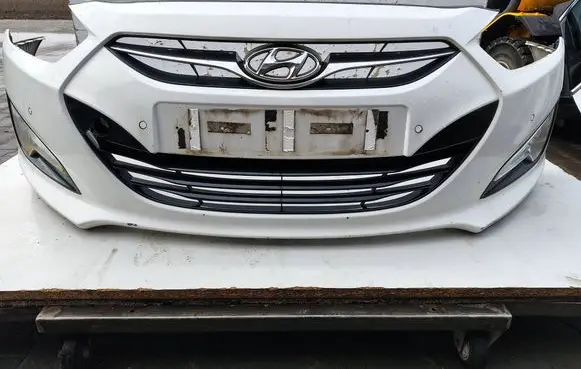 Hyundai i40 Front bumper