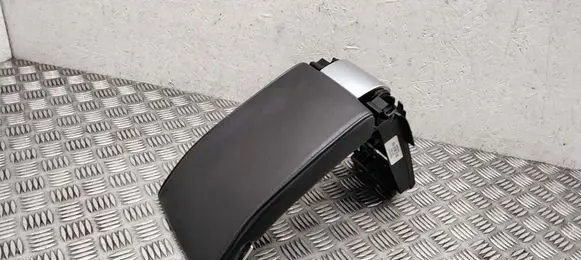 Volvo V70 Armrest 39804761 30715140