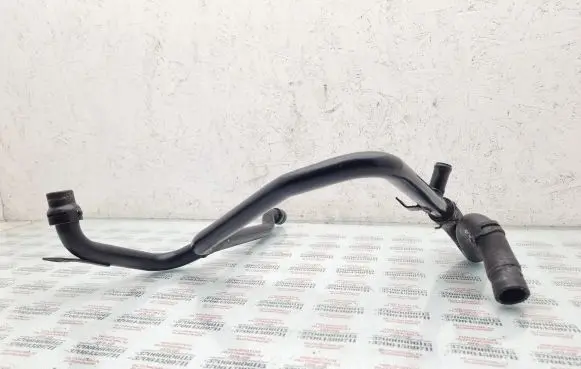 Audi A4 S4 B7 8E 8H Engine coolant pipe/hose