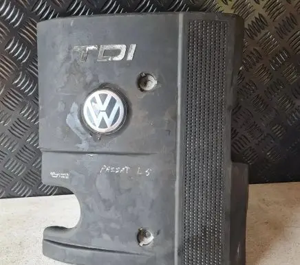 Volkswagen PASSAT B5 Engine cover (trim) 028103935N 012955