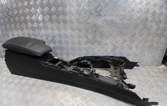 BMW 3 F30 F35 F31 Center console 9207357 58450710 105026812