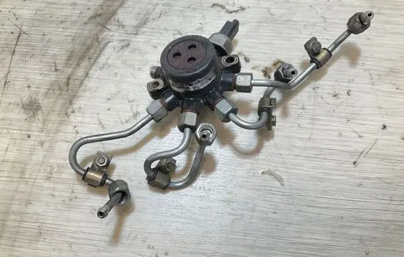 Fuel pressure sensor