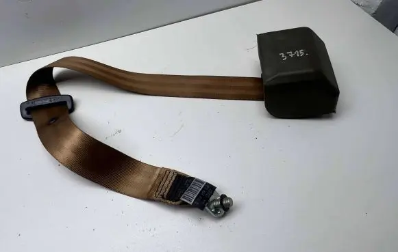 Audi A6 S6 C6 4F Rear seatbelt 4F0857805E E5058380