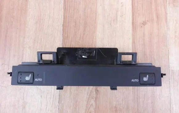Lexus ES 250 - 300 - 330 Seat heating switch 8475233380 75L483