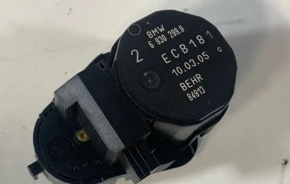 BMW 6 E63 E64 Air flap motor/actuator 6930299 69302999