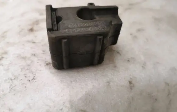 Opel Combo E Sliding door check strap stopper 9820967380