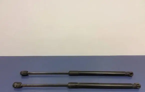 Suzuki Swift I Shock absorber/damper mounting bracket 