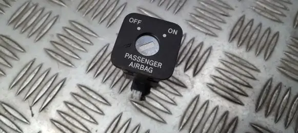 Toyota Corolla Verso AR10 Passenger airbag on/off switch 