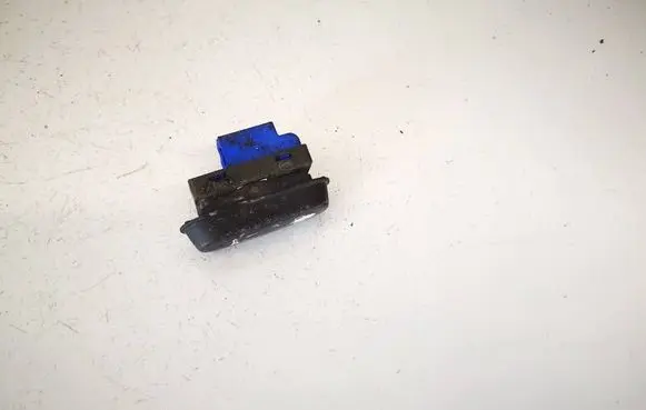 Skoda Octavia Mk2 (1Z) Central locking switch button 5p0962125