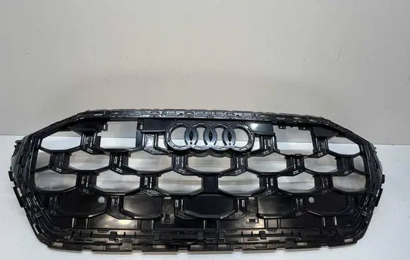 Audi Q8 Front grill 4M8853651BS 4M8853651CK 4M8853651BR