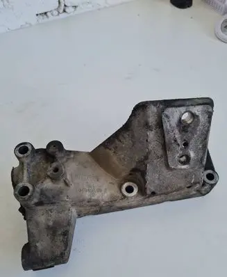 Iveco Daily 3rd gen Engine mount bracket 504050580