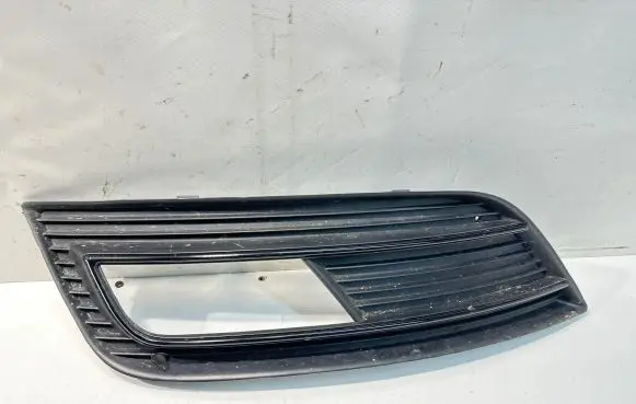 Audi A4 S4 B8 8K Front bumper lower grill 8KD807681
