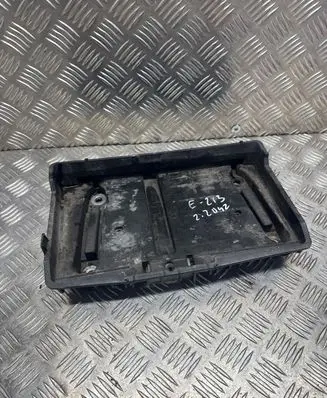 Battery tray