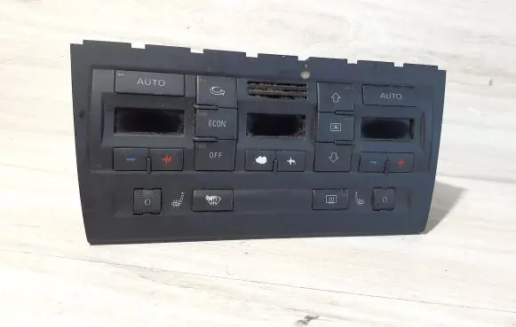 Audi A4 S4 B7 8E 8H Climate control unit 8E0820043BM 0896864
