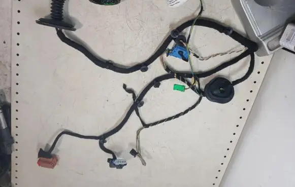 Peugeot 607 Front door wiring loom 9655551380