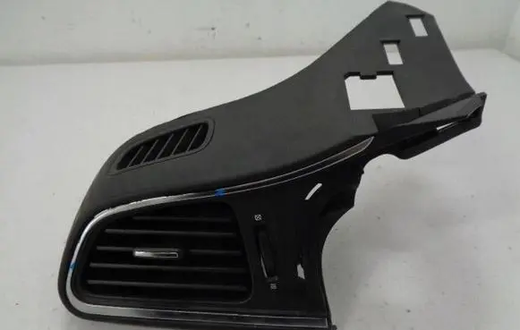 Renault Kadjar Dashboard side air vent grill/cover trim