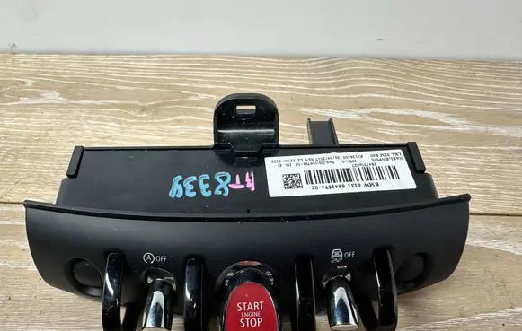 Mini Cooper Countryman F60 A set of switches 6841574 6841574027 E1138400