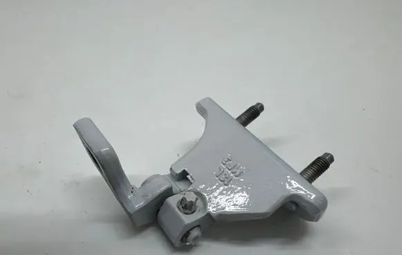Rear door upper hinge
