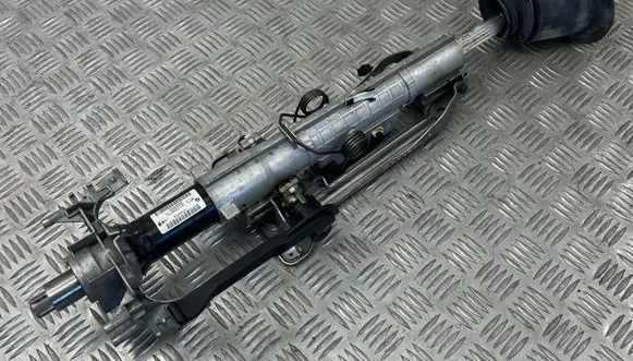 BMW 3 E90 E91 Steering wheel axle 6783607