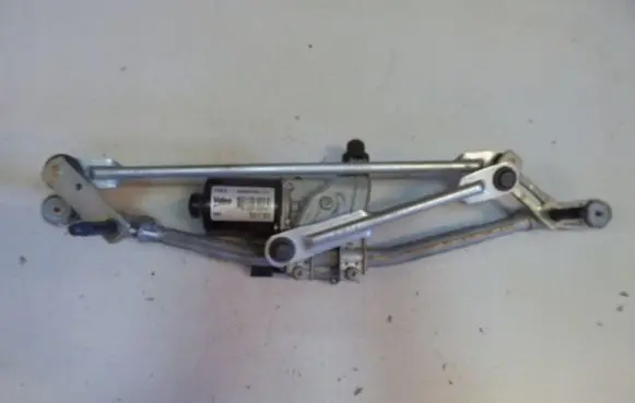 Fiat Tipo Front wiper linkage and motor W000074253