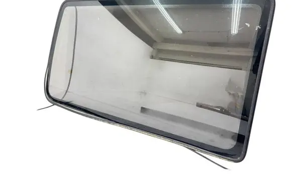Volkswagen Multivan T4 Rear side window 43R001025