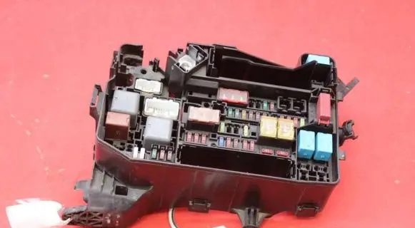Toyota Prius (XW30) Fuse box set