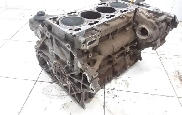 Opel Zafira B Engine block Z22YH 11592272