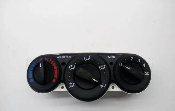 Ford Focus Climate control unit 98AB18C419AE